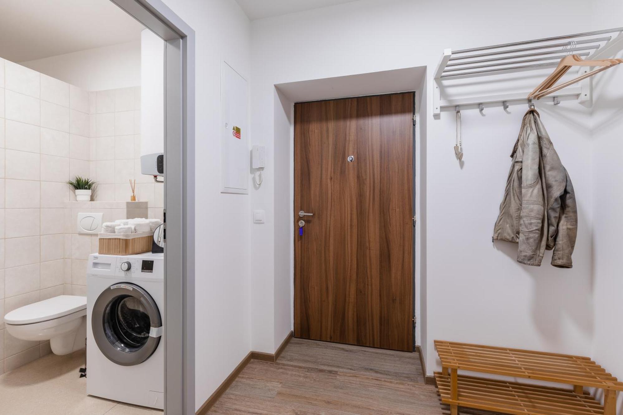 Romanticky Loft Parking U Hlavniho Nadrazi Ołomuniec Zewnętrze zdjęcie